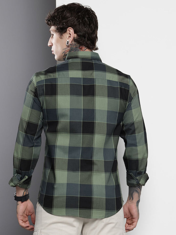 The Indian Garage Co Men Slim Fit Checked Casual Shirt