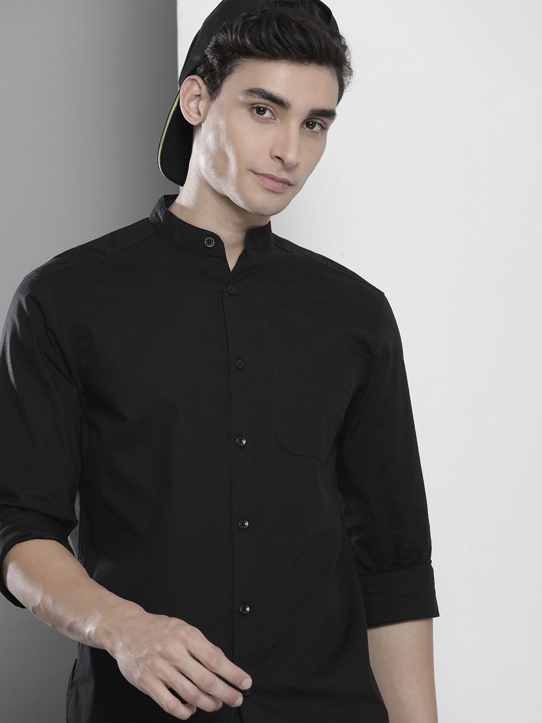 The Indian Garage Co Men Black Cotton Casual Shirt
