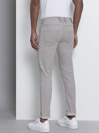 The Indian Garage Co Men Grey Slim Fit Mid-Rise Clean Look Stretchable Jeans