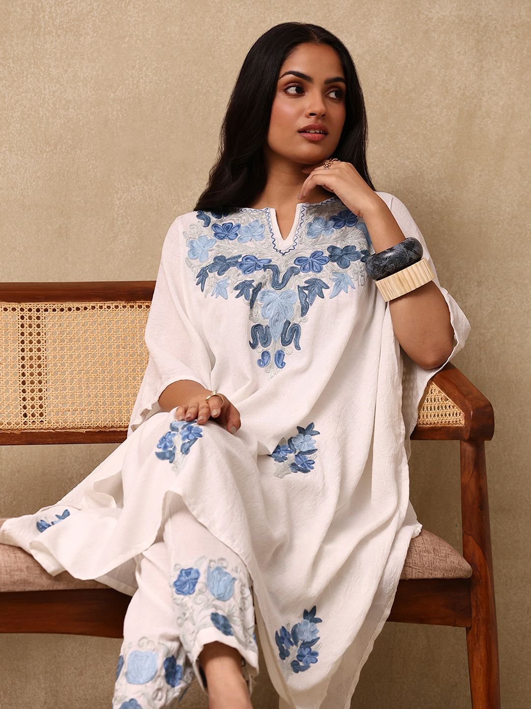 House of Chikankari Women Off White Craft Set Kaftan Sulam Aari