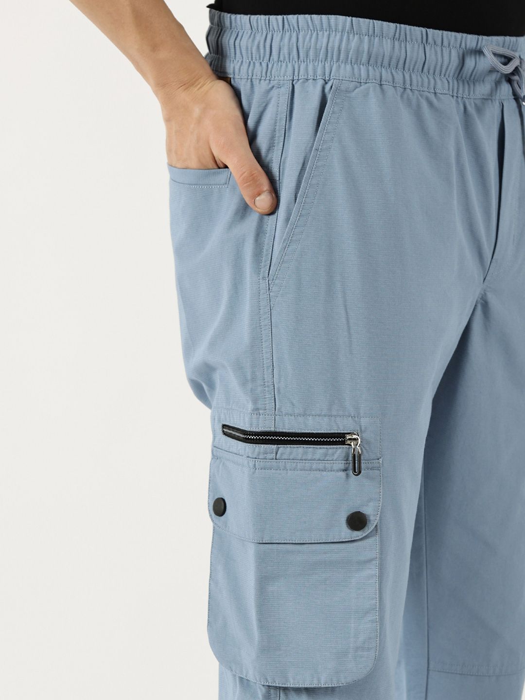 Thomas Scott Men Smart Fit Straight Fit Mid-Rise Cotton Cargos Trousers