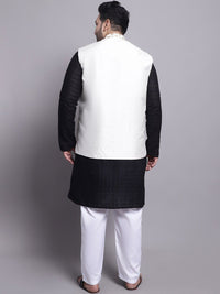 SOJANYA PLUS Embroidered Regular Pure Cotton Kurta with Pyjamas