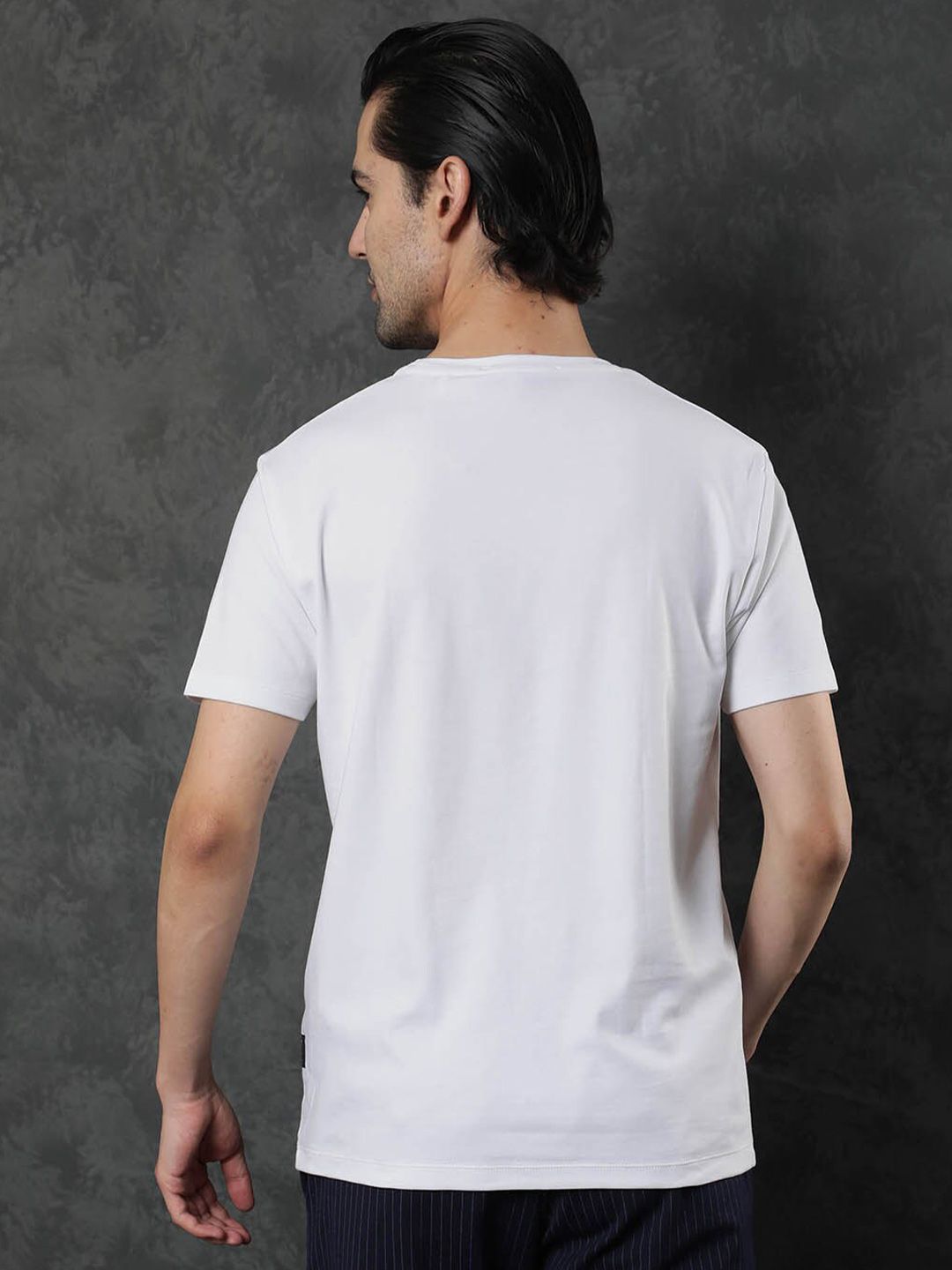 RARE RABBIT Men Gis Solid Slim Fit Cotton T-Shirt