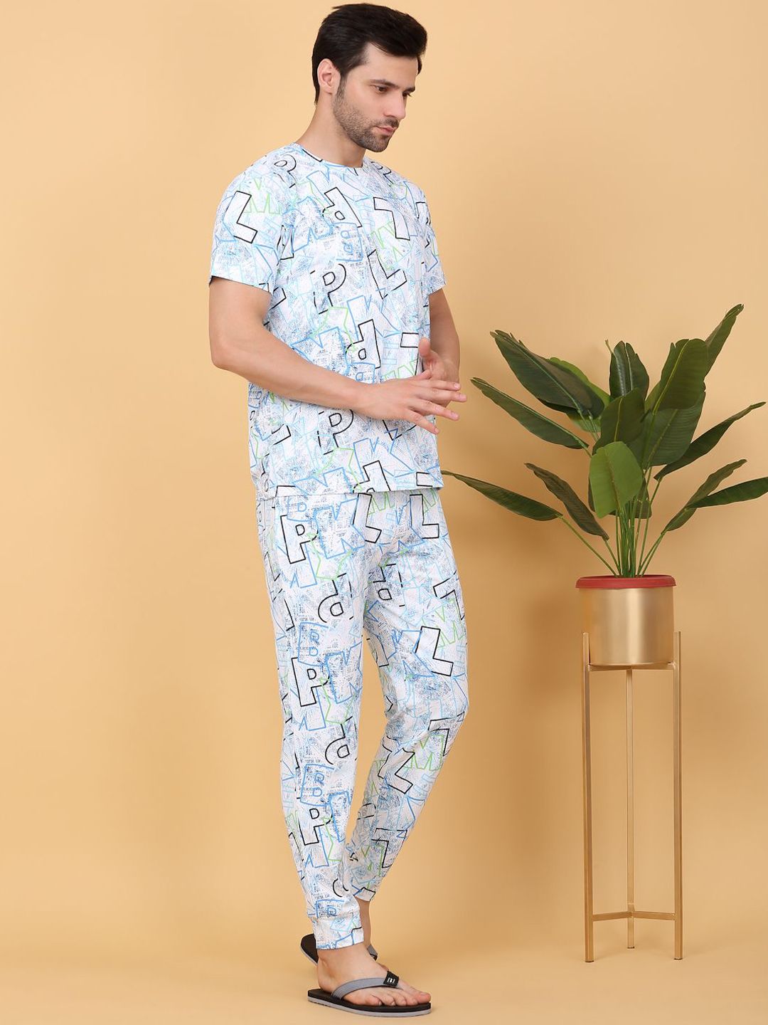 Sweet Dreams White & Blue Typography Printed Round Neck Night suit