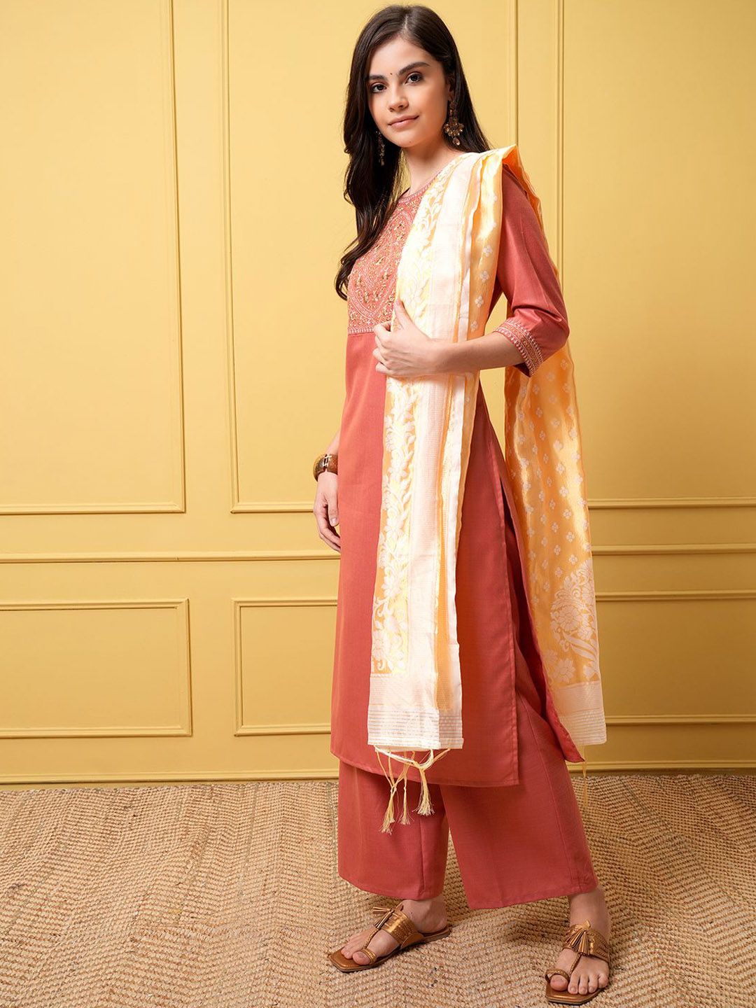 Vishudh Women Floral Embroidered Regular Kurta with Palazzos & With Dupatta