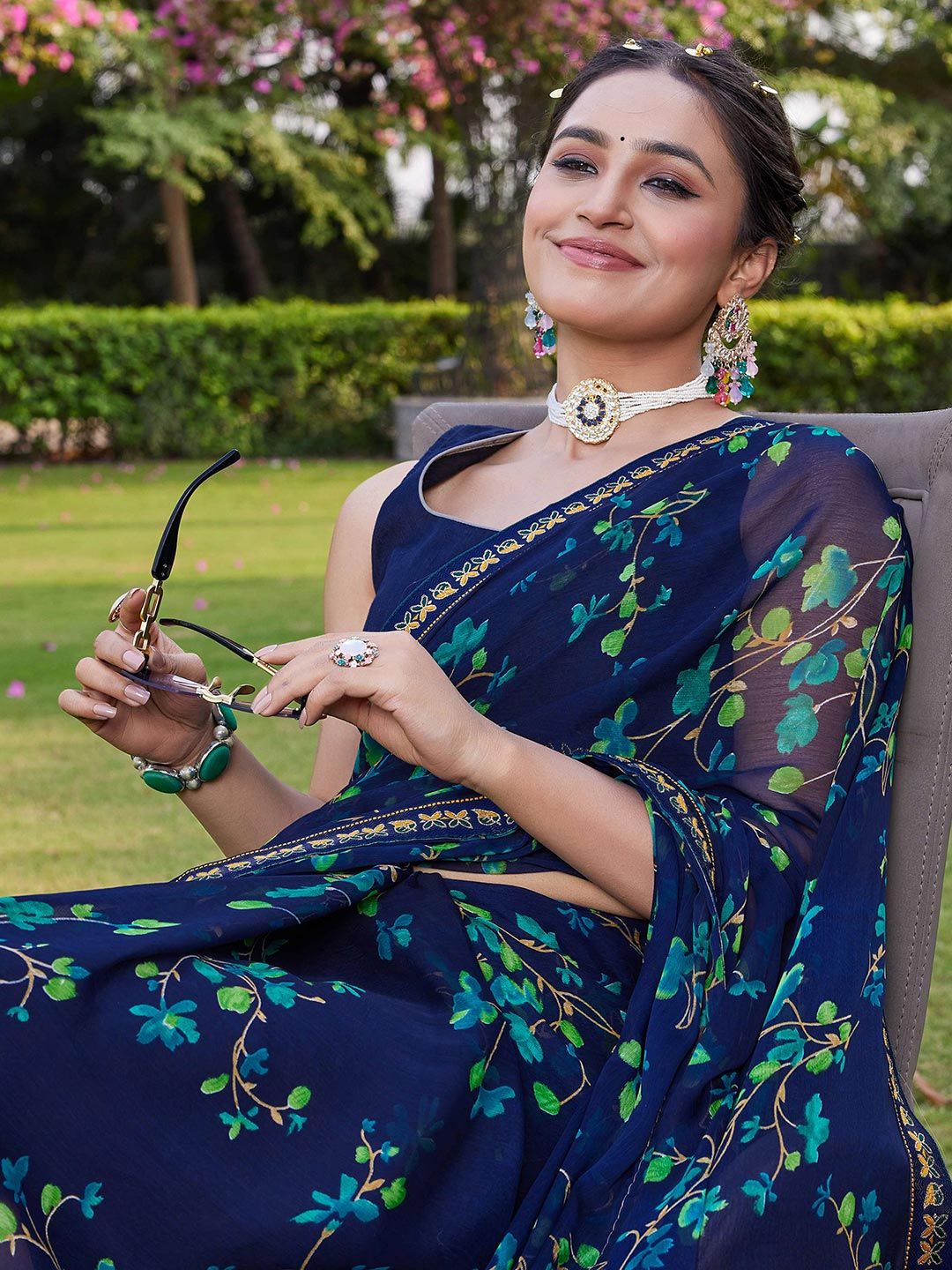 KALINI Women Blue Floral Pure Chiffon Saree