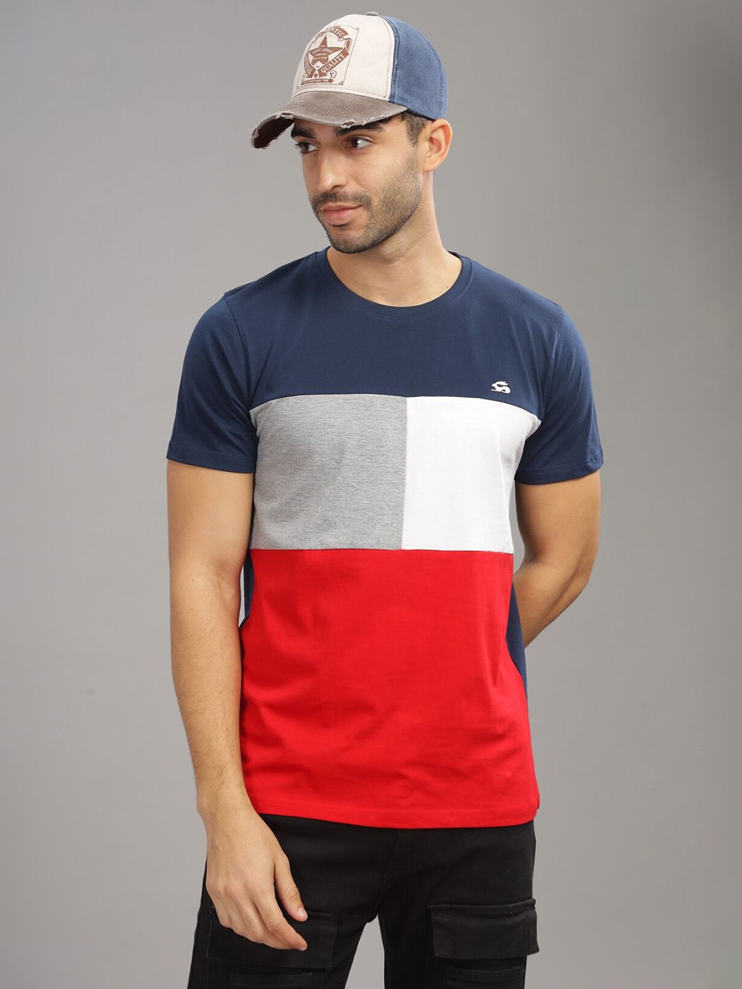 ADRO Colourblocked Regular Fit Cotton T-shirt