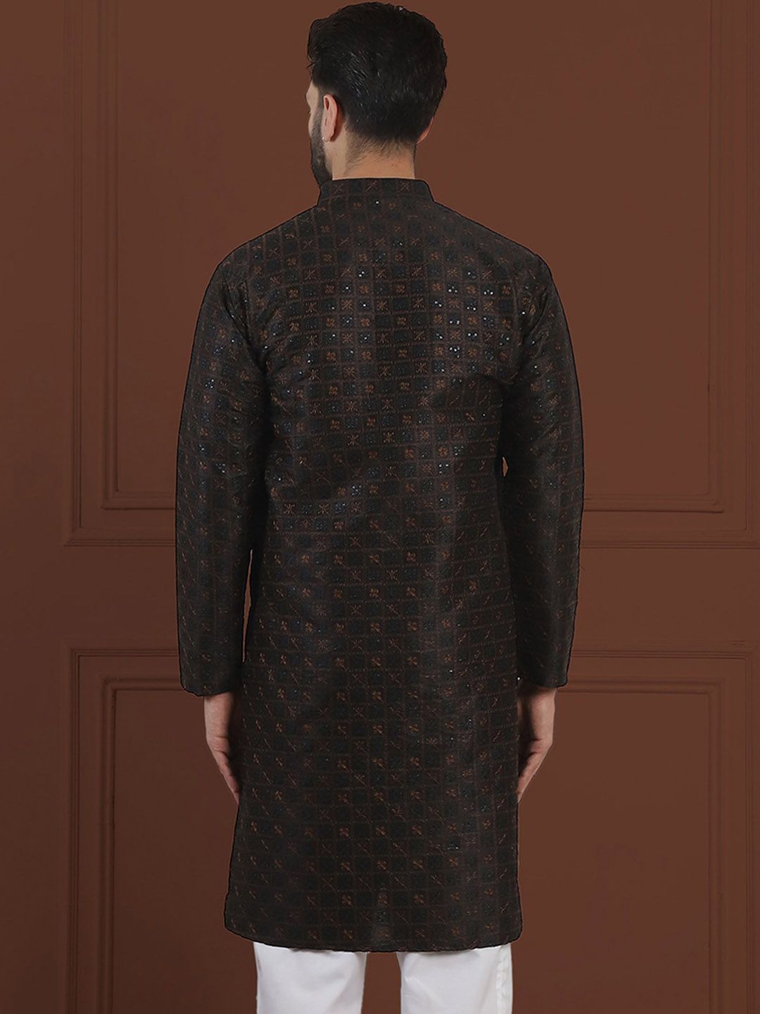 SOJANYA LUXE Floral Embroidered Sequinned Mandarin Collar Cotton Silk Straight Kurta