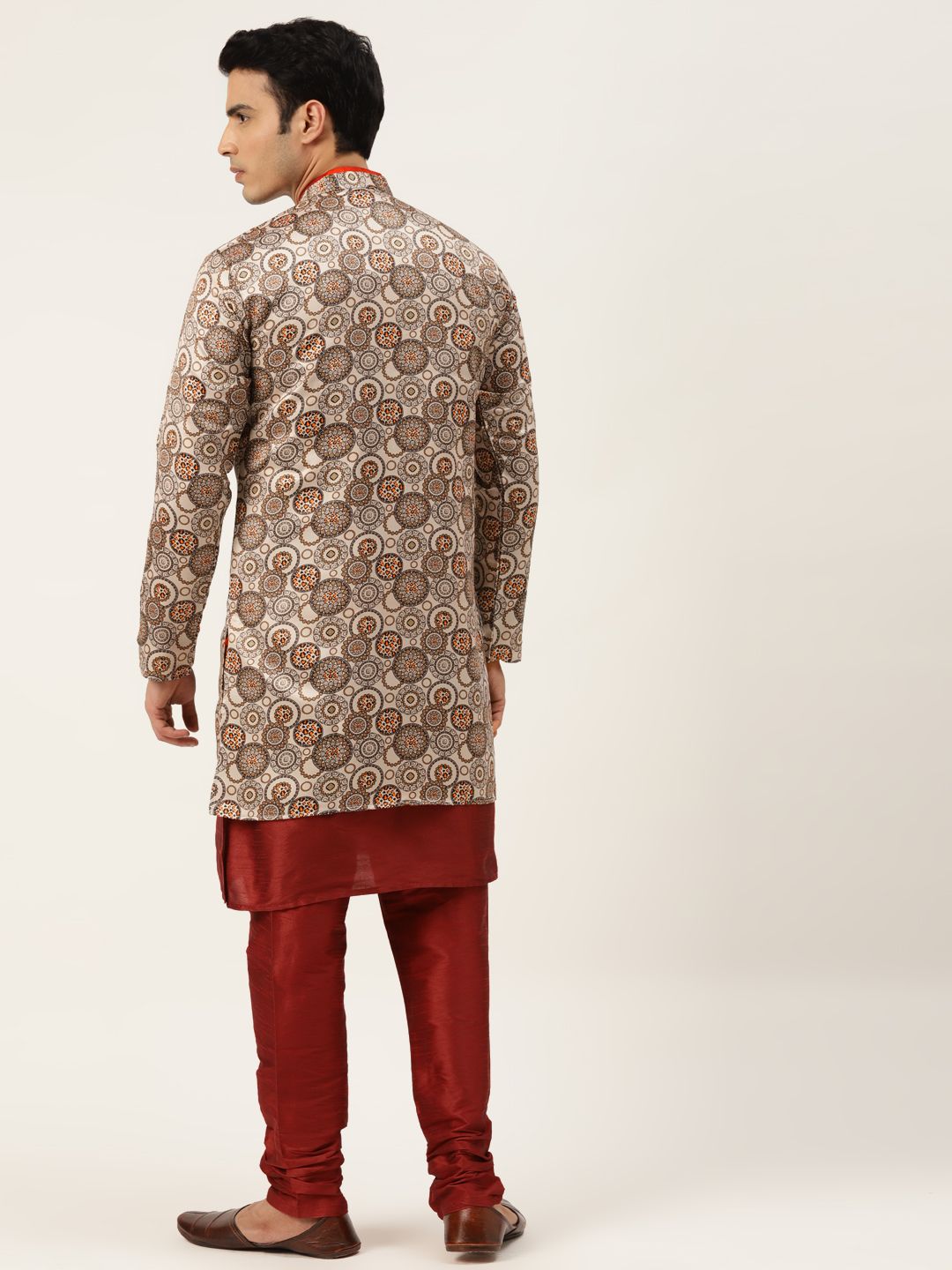 SOJANYA Men Maroon & Beige Kurta with Churidar