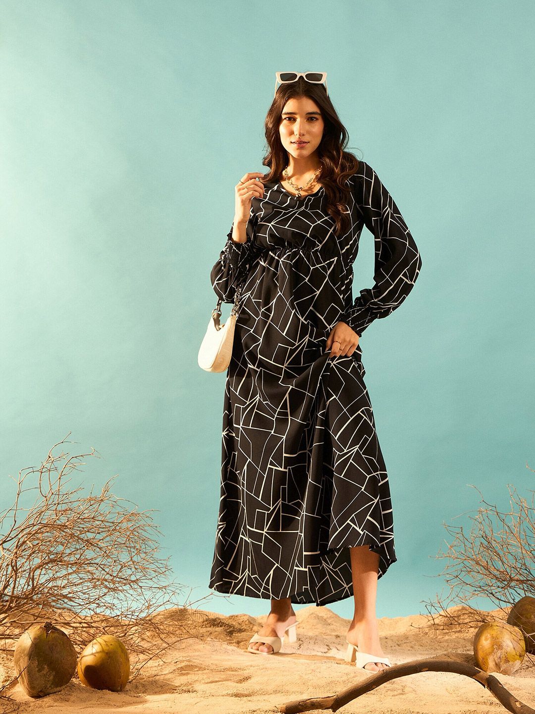 Berrylush Geometric Printed V-Neck A-Line Midi Dress