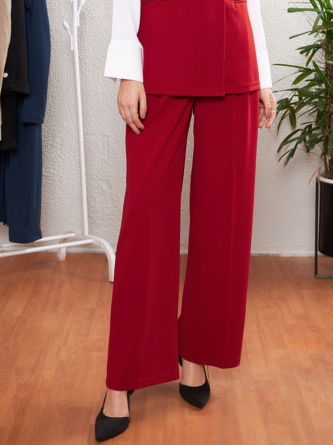 SASSAFRAS worklyf Women Straight Fit Easy Wash Formal Trousers