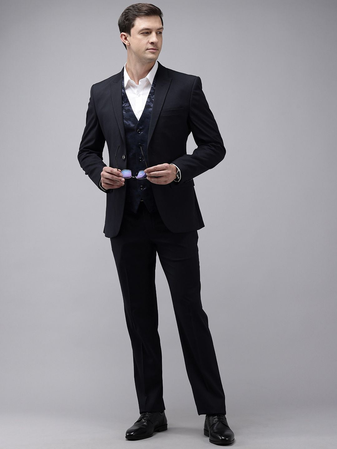Park Avenue Self Design Single Breasted Super Slim Fit 3-Peice Suit