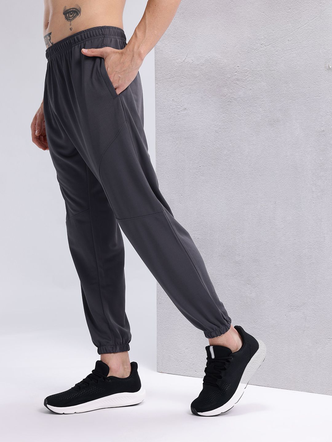 HRX by Hrithik Roshan Men Rapid-Dry Training Joggers