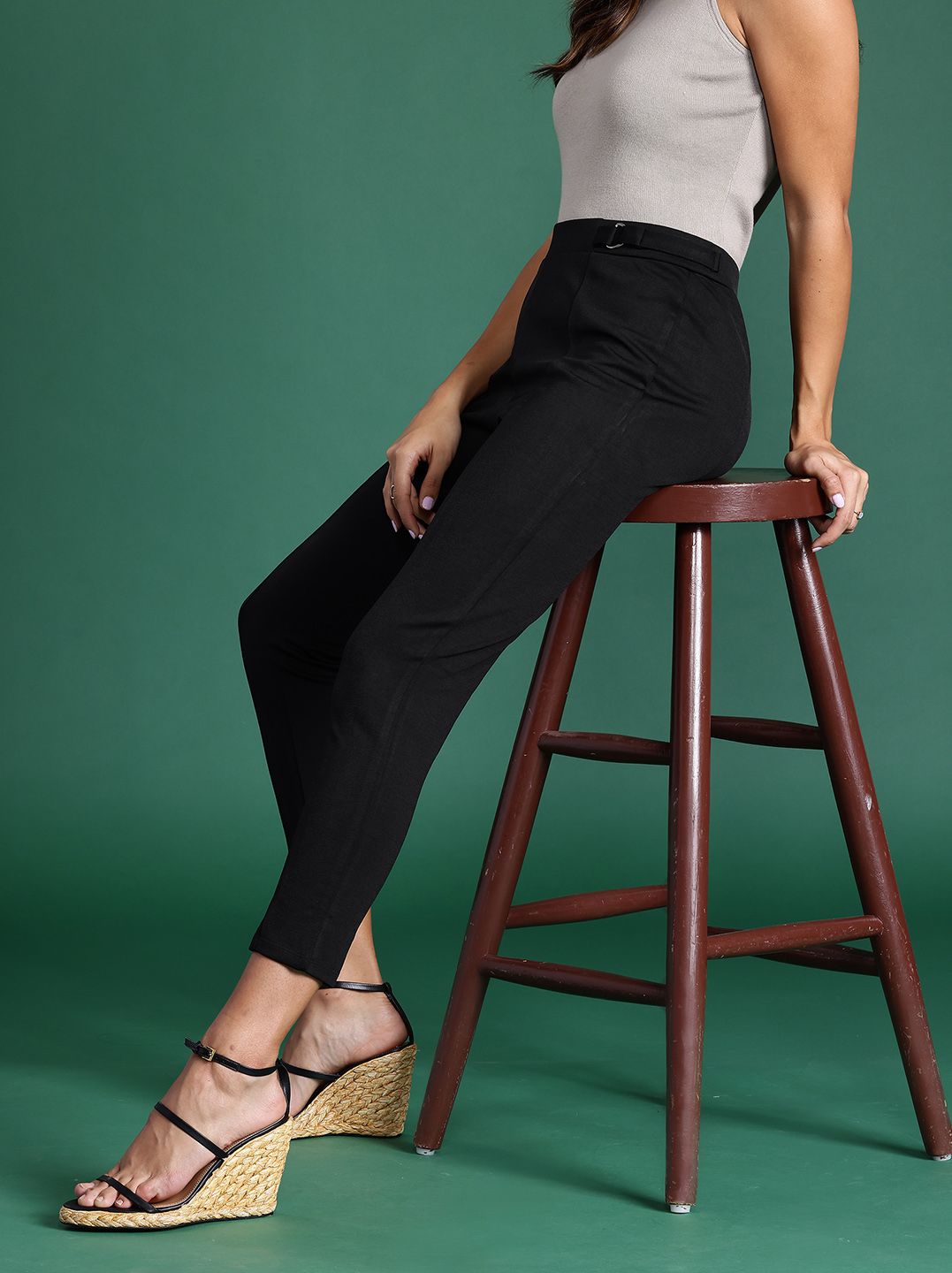 DressBerry Women Buckle Detail Treggings