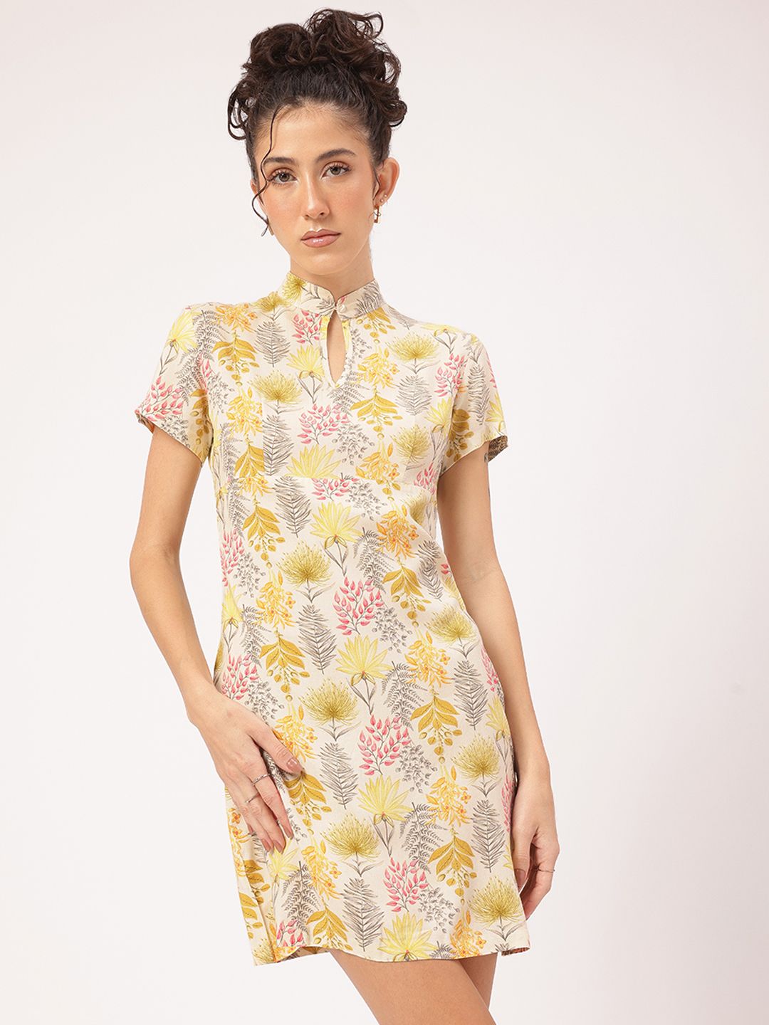DressBerry Sweet Serenity Floral Printed Keyhole Neck Sheath Mini Dress