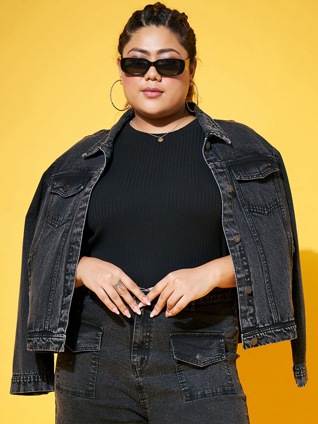 SASSAFRAS Curve Plus Size Washed Denim Jacket