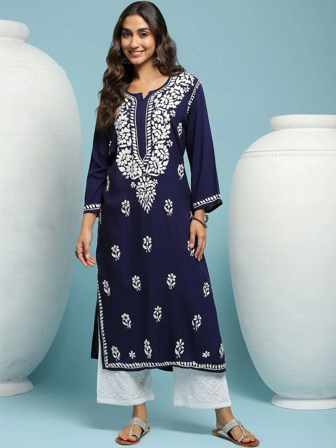 House of Chikankari Women Embroidered Chikankari Kurta