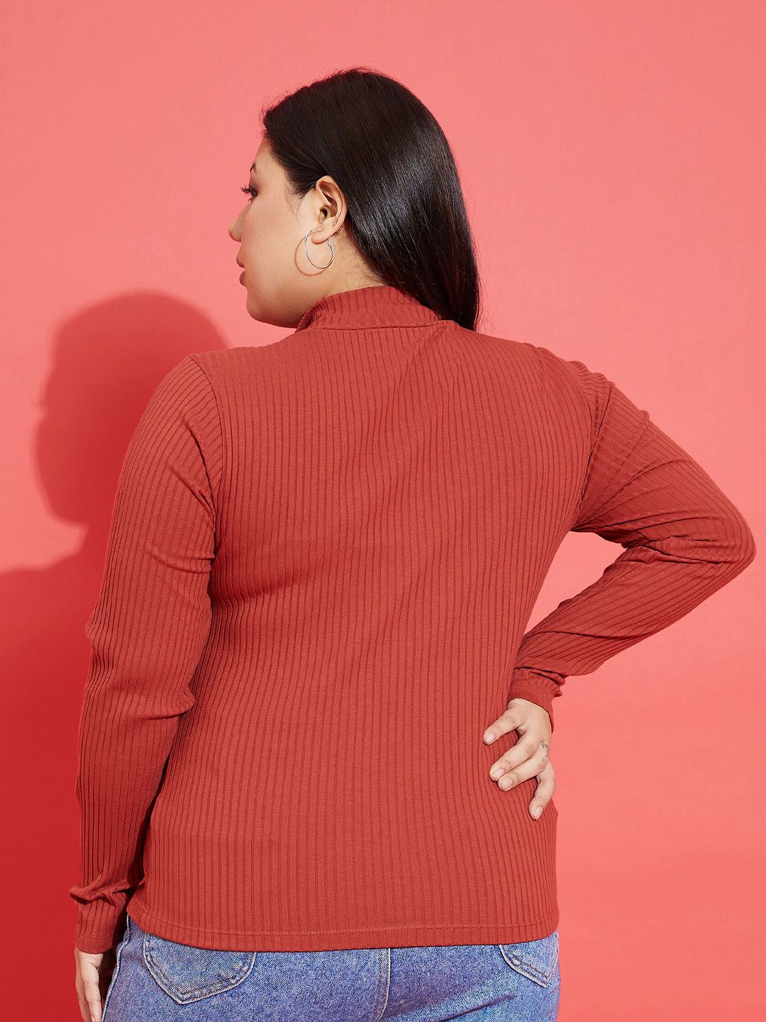SASSAFRAS Curve Plus Size Mock Collar Top