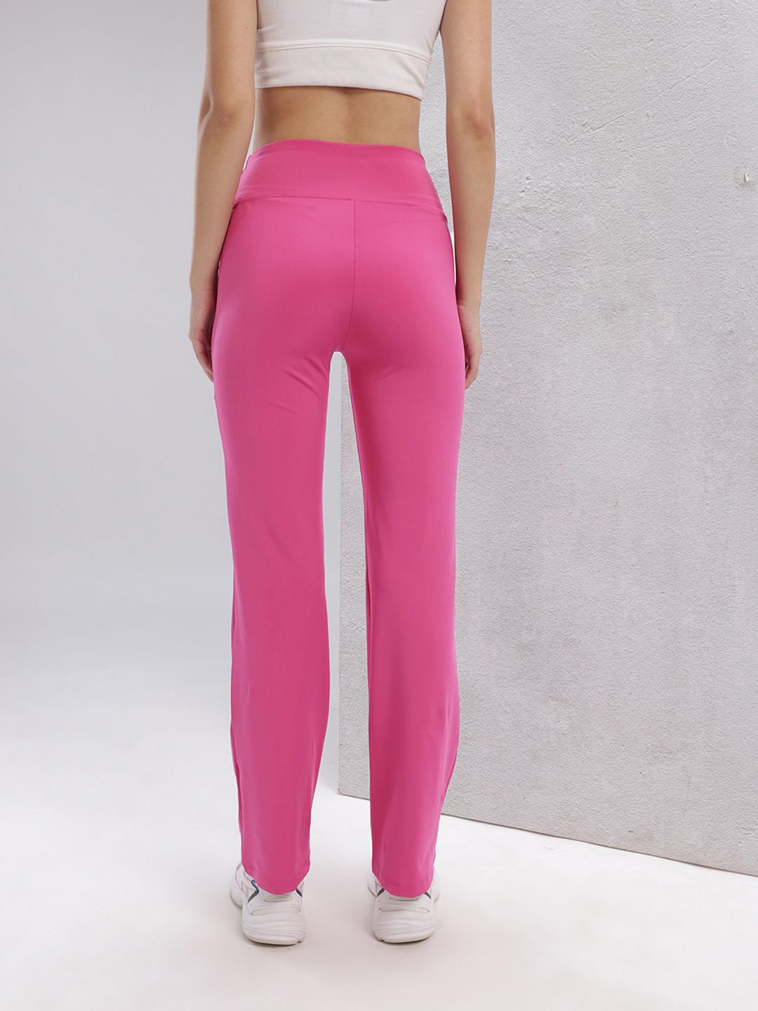 HRX by Hrithik Roshan Women Brand Logo Detail Rapid-Dry Lifestyle Track Pants