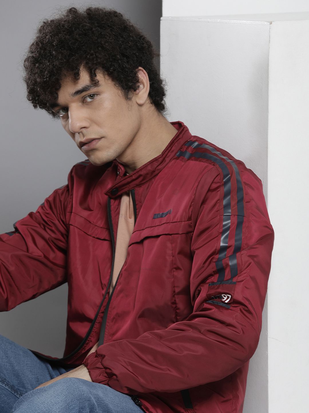 The Indian Garage Co Men Maroon Solid Tailored Jacket
