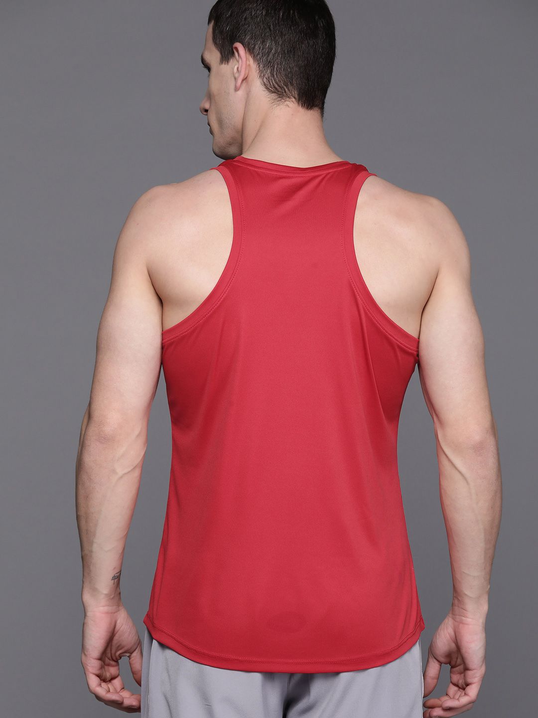 HRX by Hrithik Roshan Men Printed Rapid-Dry Training T-shirt with Reflective Detail