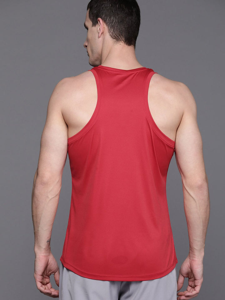 HRX by Hrithik Roshan Men Printed Rapid-Dry Training T-shirt with Reflective Detail