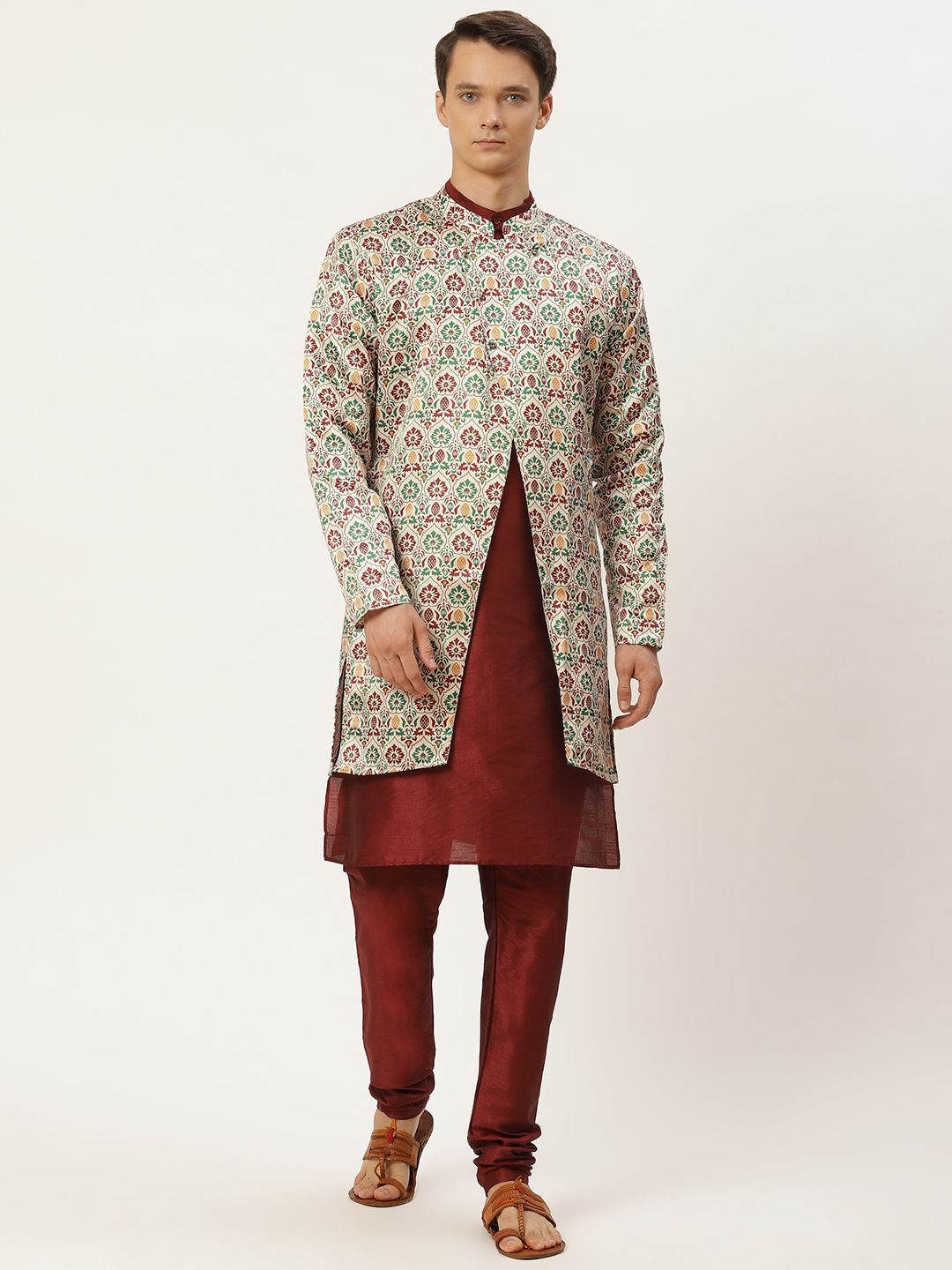SOJANYA Men Maroon Solid Kurta with Churidar & Ethnic Jacket