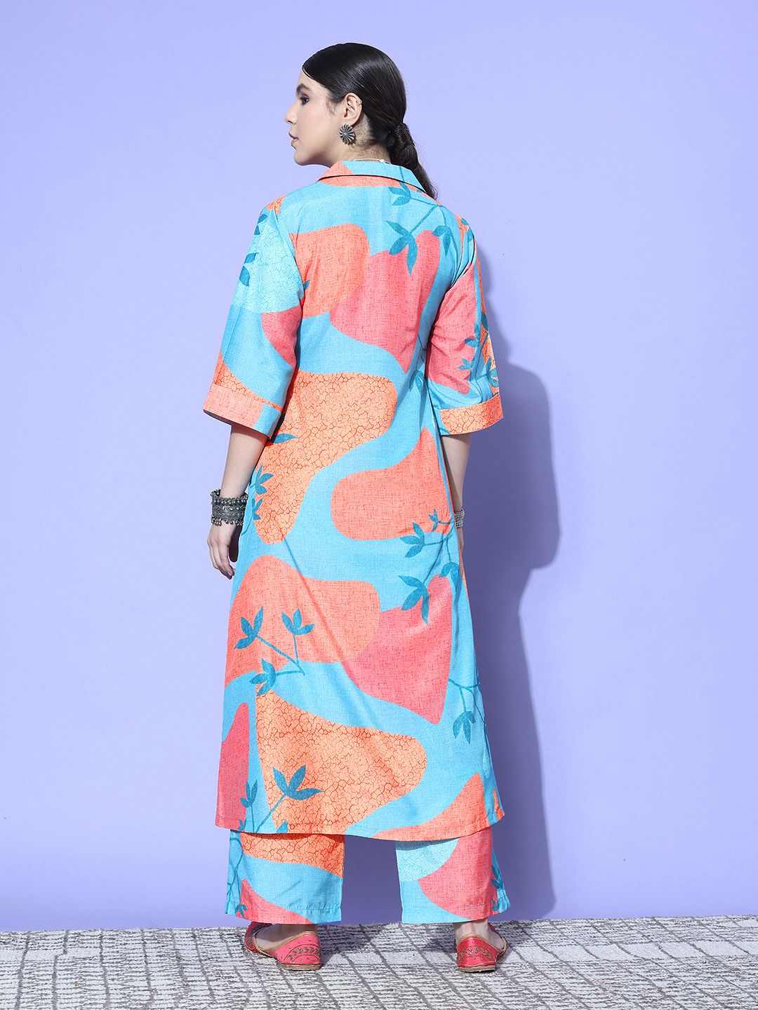 Varanga Women Printed Regular Kurta with Trousers