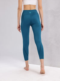 HRX by Hrithik Roshan Women Rapid-Dry Cropped Yoga Tights