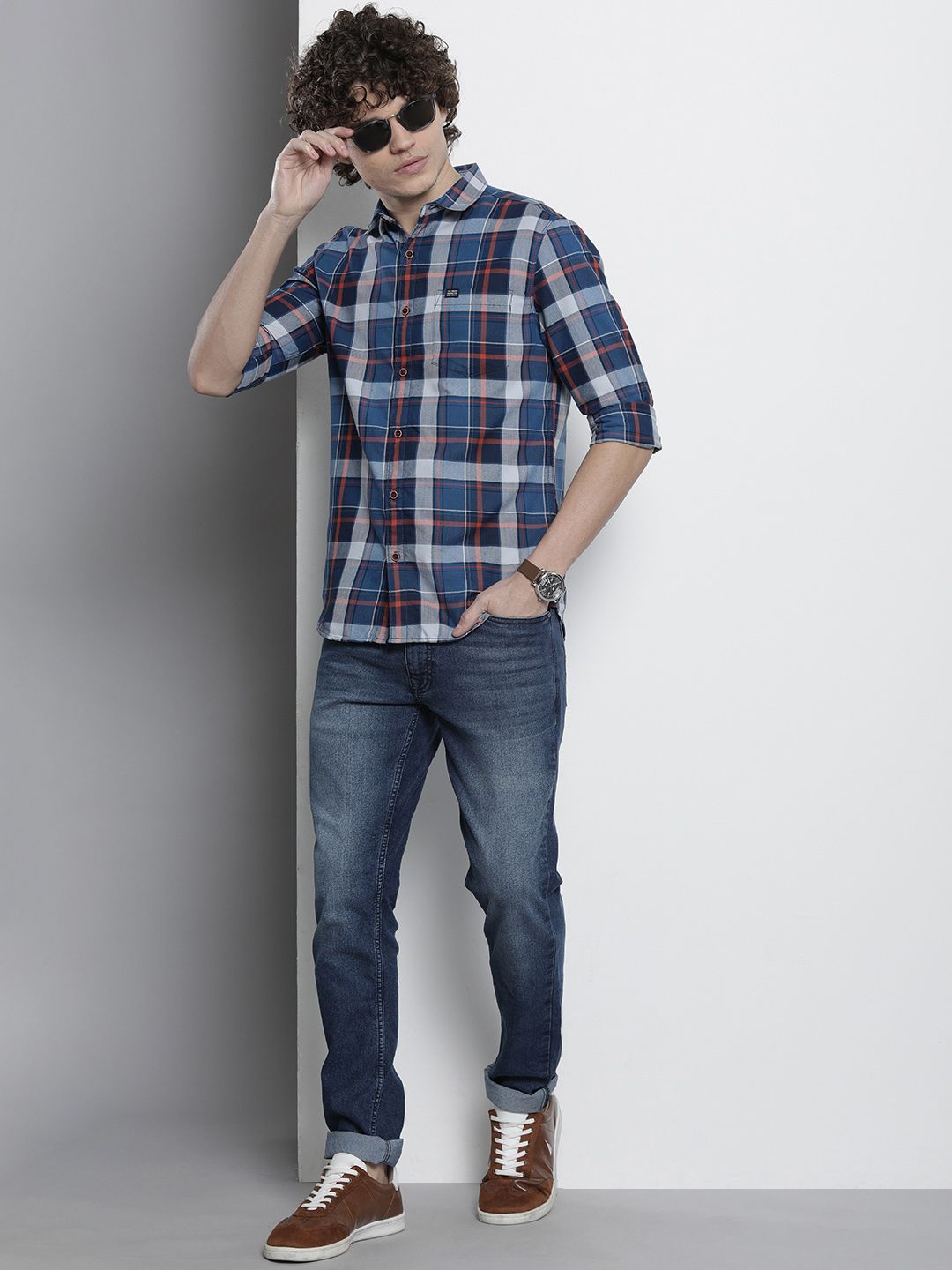 The Indian Garage Co Men Checked Casual Shirt
