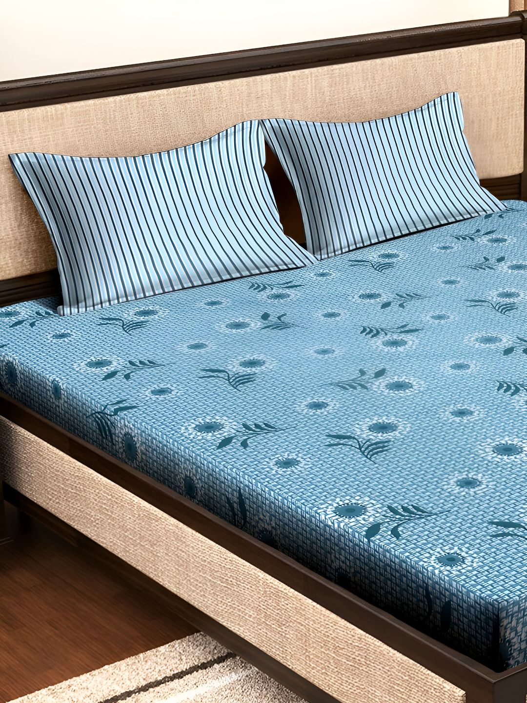 KLOTTHE Blue Floral Printed 300TC Super King Bedsheet With 2 Pillow Covers