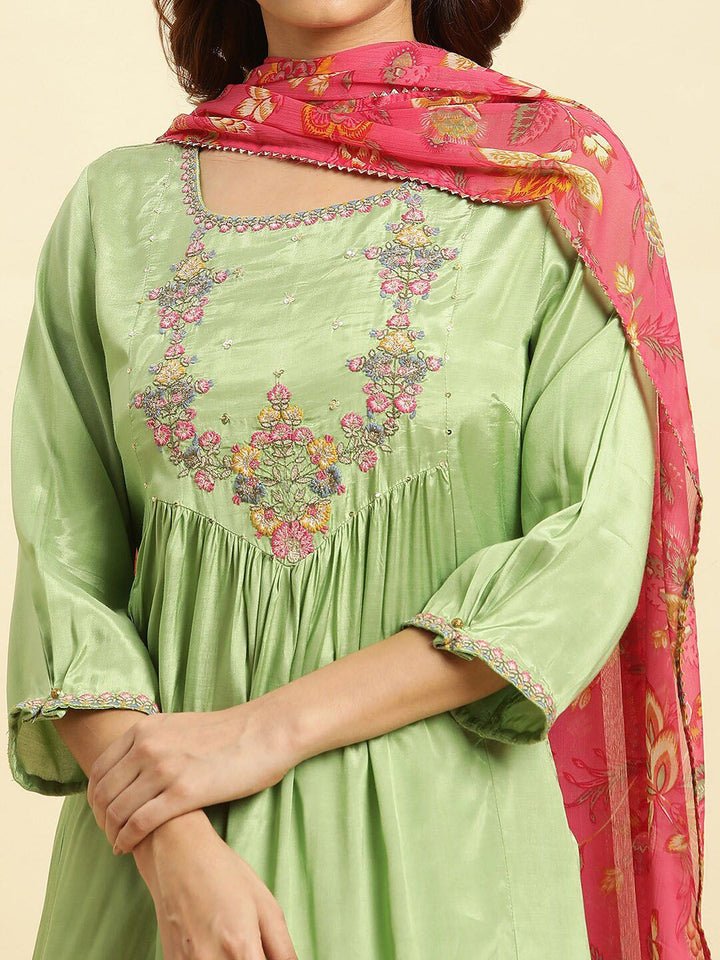 W Square Neck Thread Work Detailed A-Line Kurta & Salwar With Dupatta