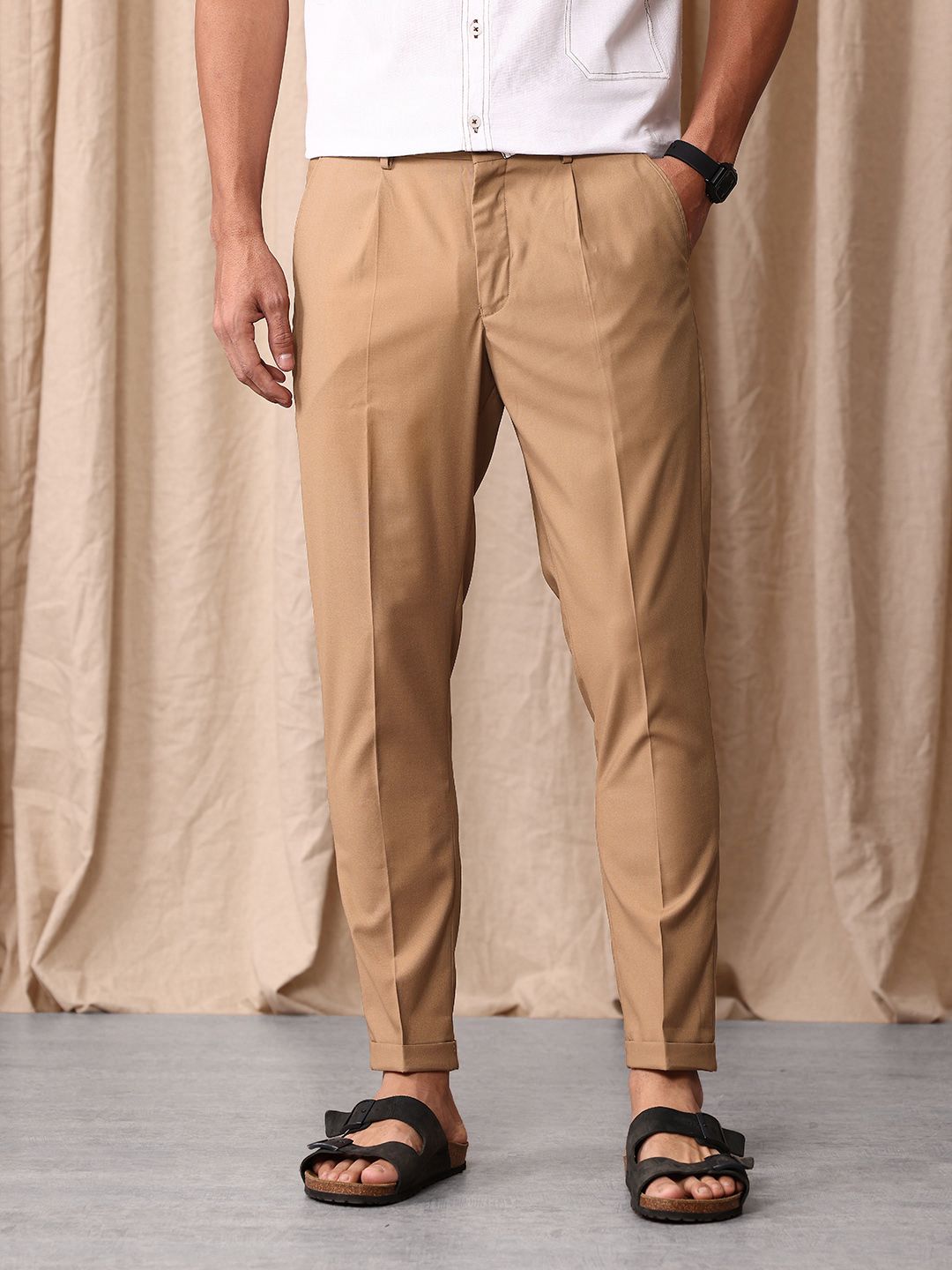 Mr Bowerbird Men Tailored Fit Vintage Pleated Trousers