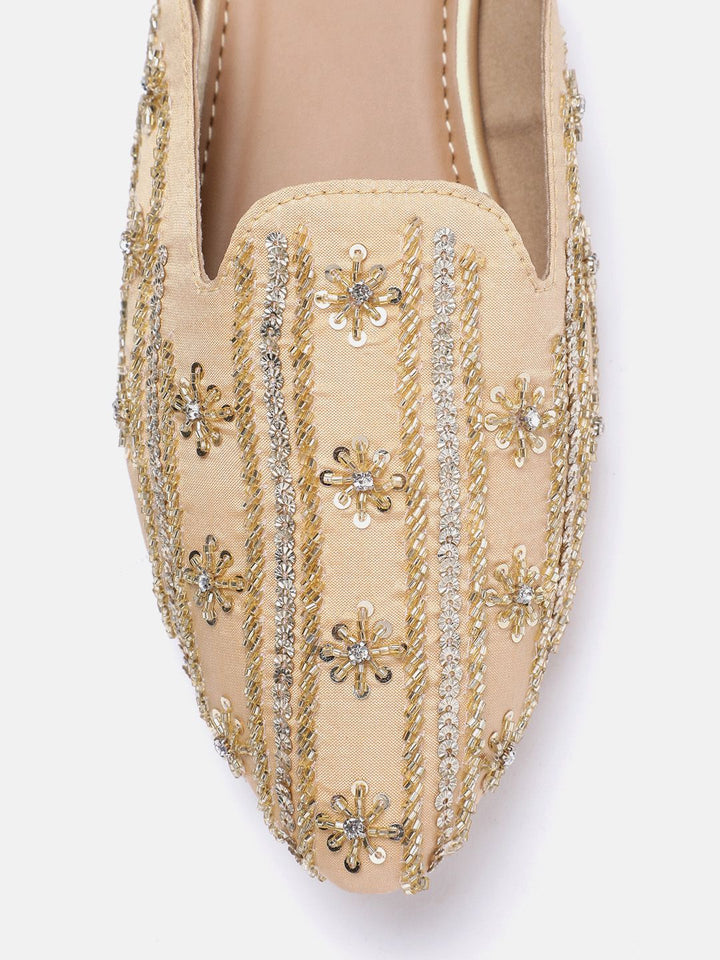 House of Pataudi Women Embroidered Ethnic Mules