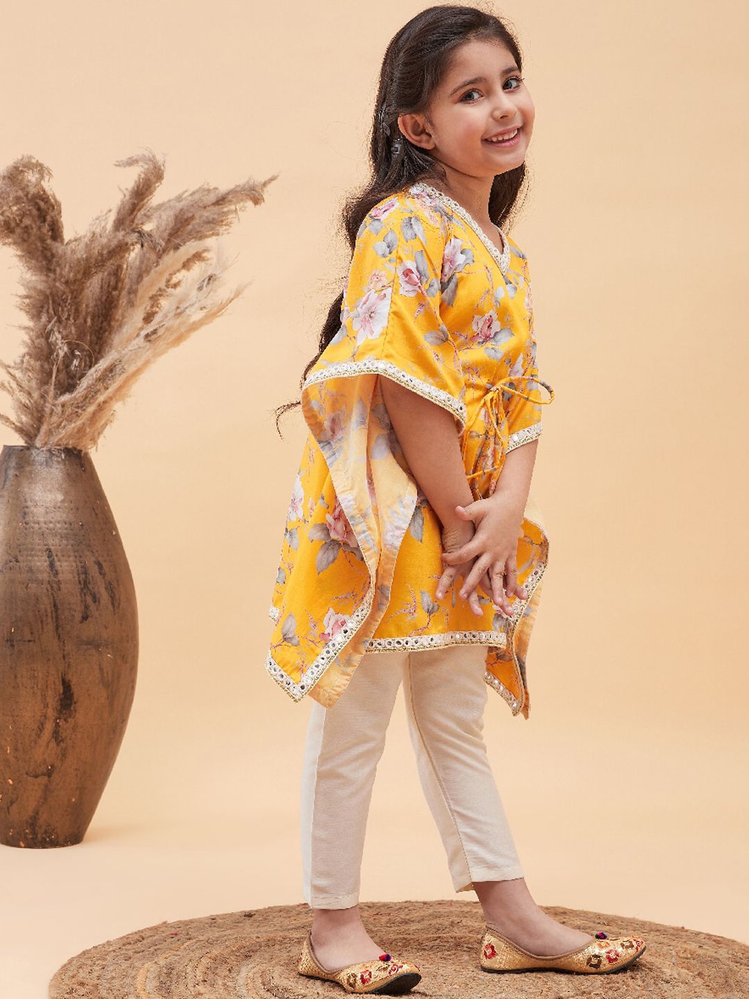 VASTRAMAY Girls Floral Printed Mirror Work Kaftan Kurta With Trousers