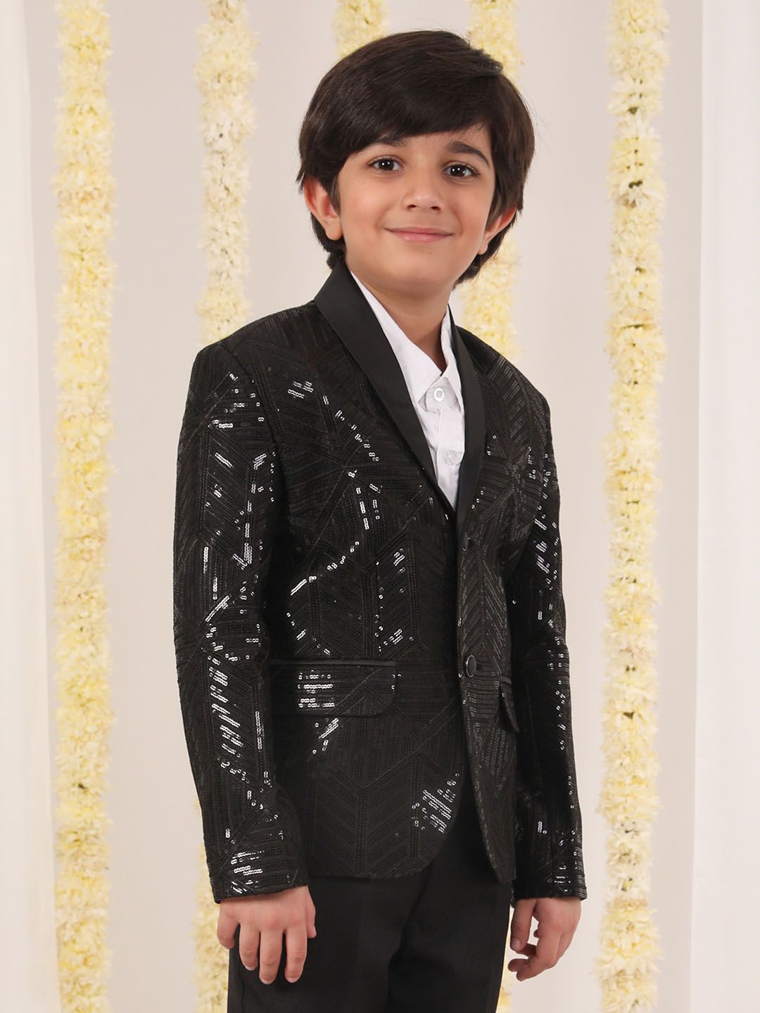 VASTRAMAY Boys Embellished Single Breasted Blazer