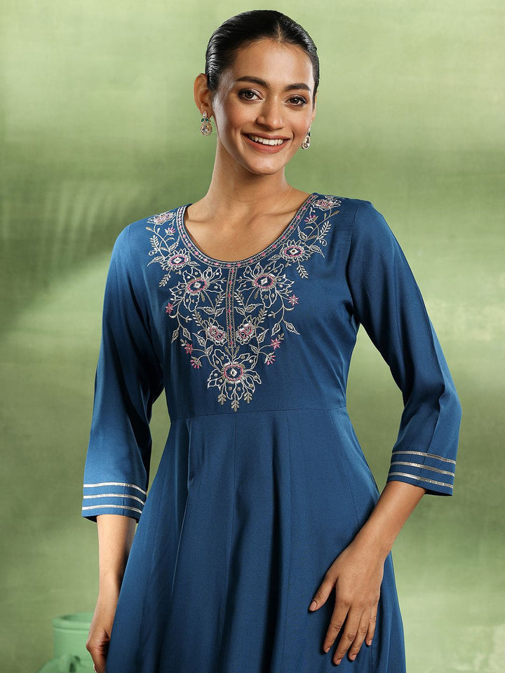 Libas Womens Teal Yoke Design Viscose Anarkali Kurta With Trousers & Dupatta