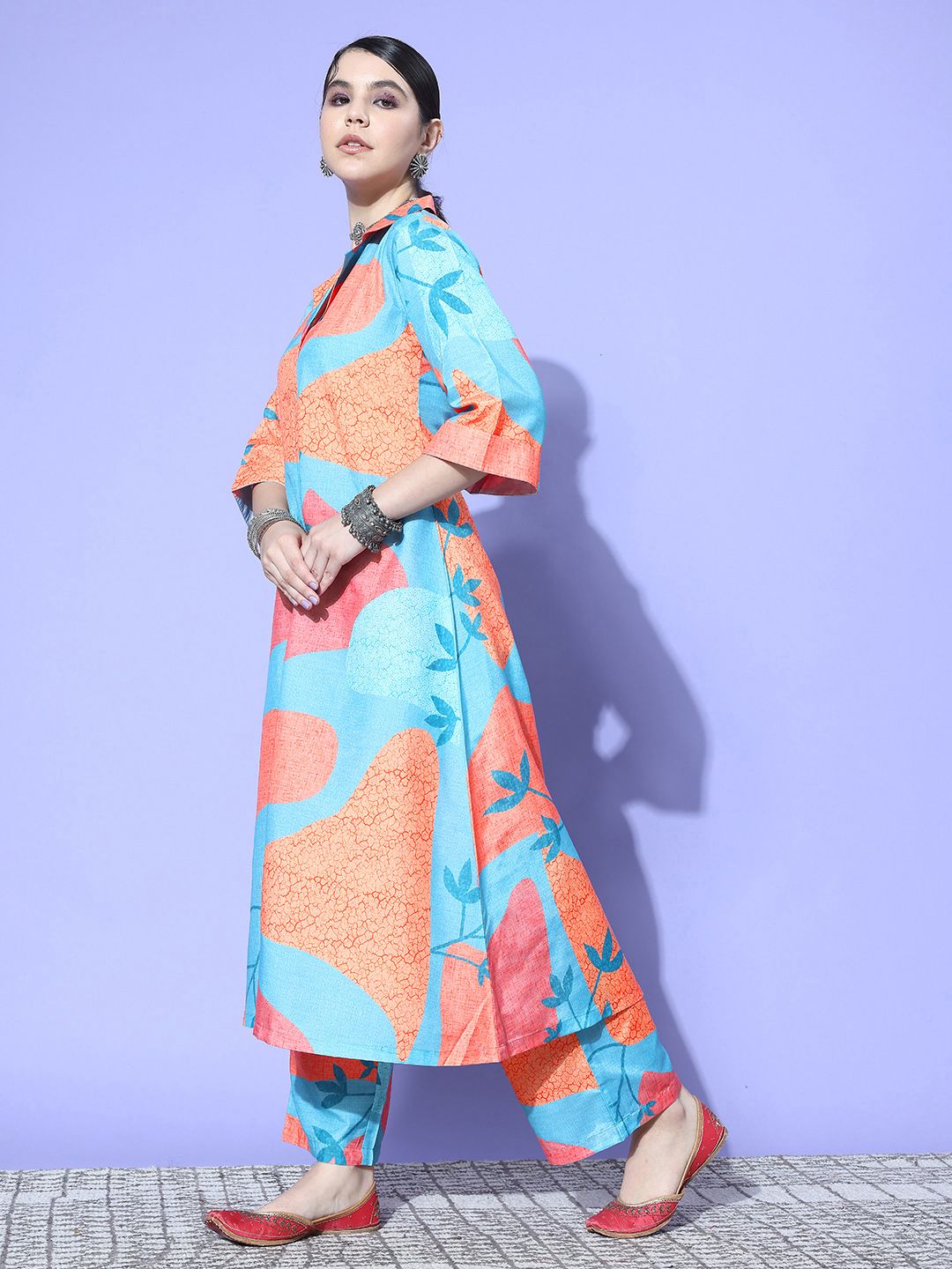 Varanga Women Printed Regular Kurta with Trousers