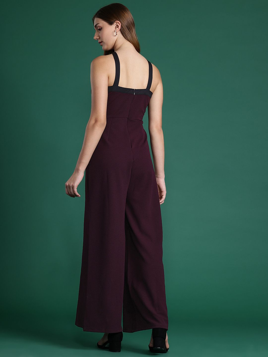 DressBerry Halter Neck Basic Jumpsuit