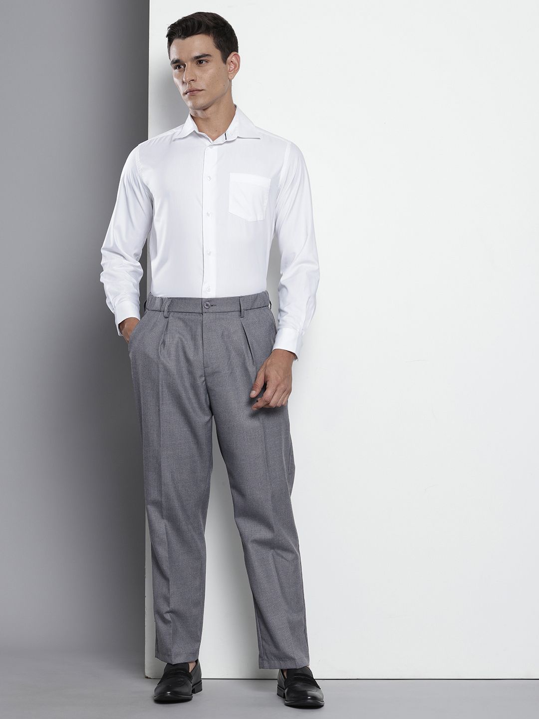 The Indian Garage Co. X Luxe Men Relaxed Straight Fit Textured Pleated Formal Trousers
