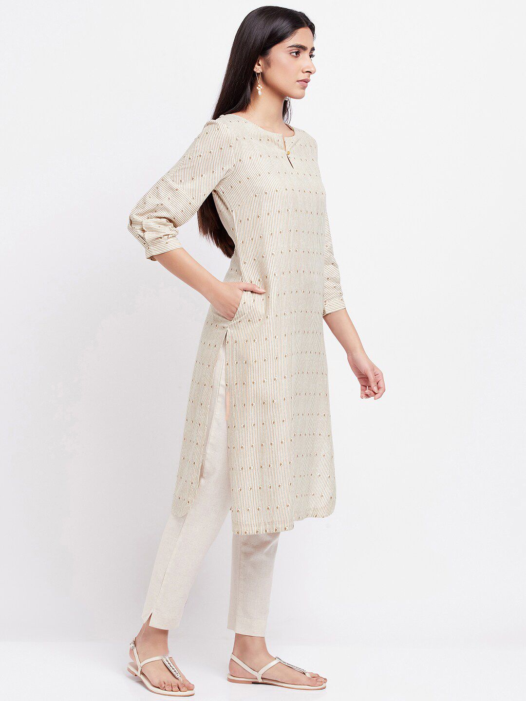 W Striped Notched Neck Straight Kurta