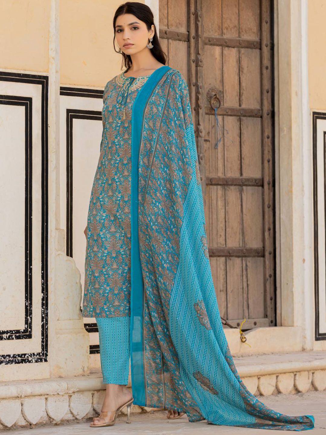 Varanga Ethnic Motifs Printed Regular Mirror Work Kurta with Trousers & With Dupatta