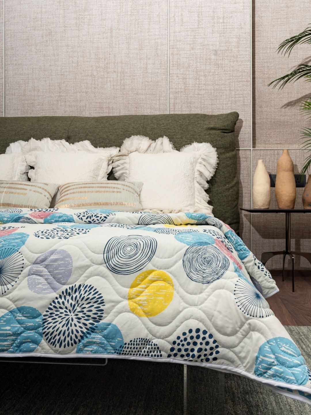 URBAN SPACE Blue & White Geometric Printed AC Room 300 GSM Microfiber Single Bed Dohar