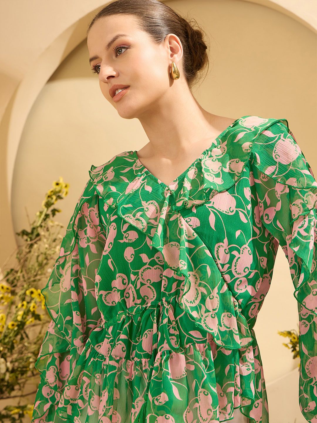 Antheaa Floral Printed Ruffles Detail V-Neck Puff Sleeves Peplum Top