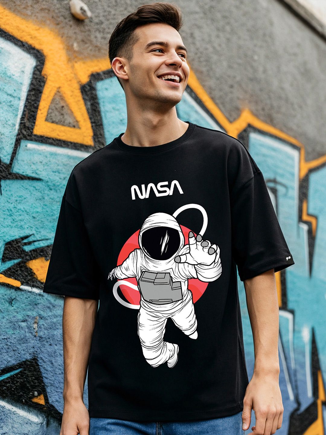 Bewakoof Men Black & White Printed Oversized T-shirt