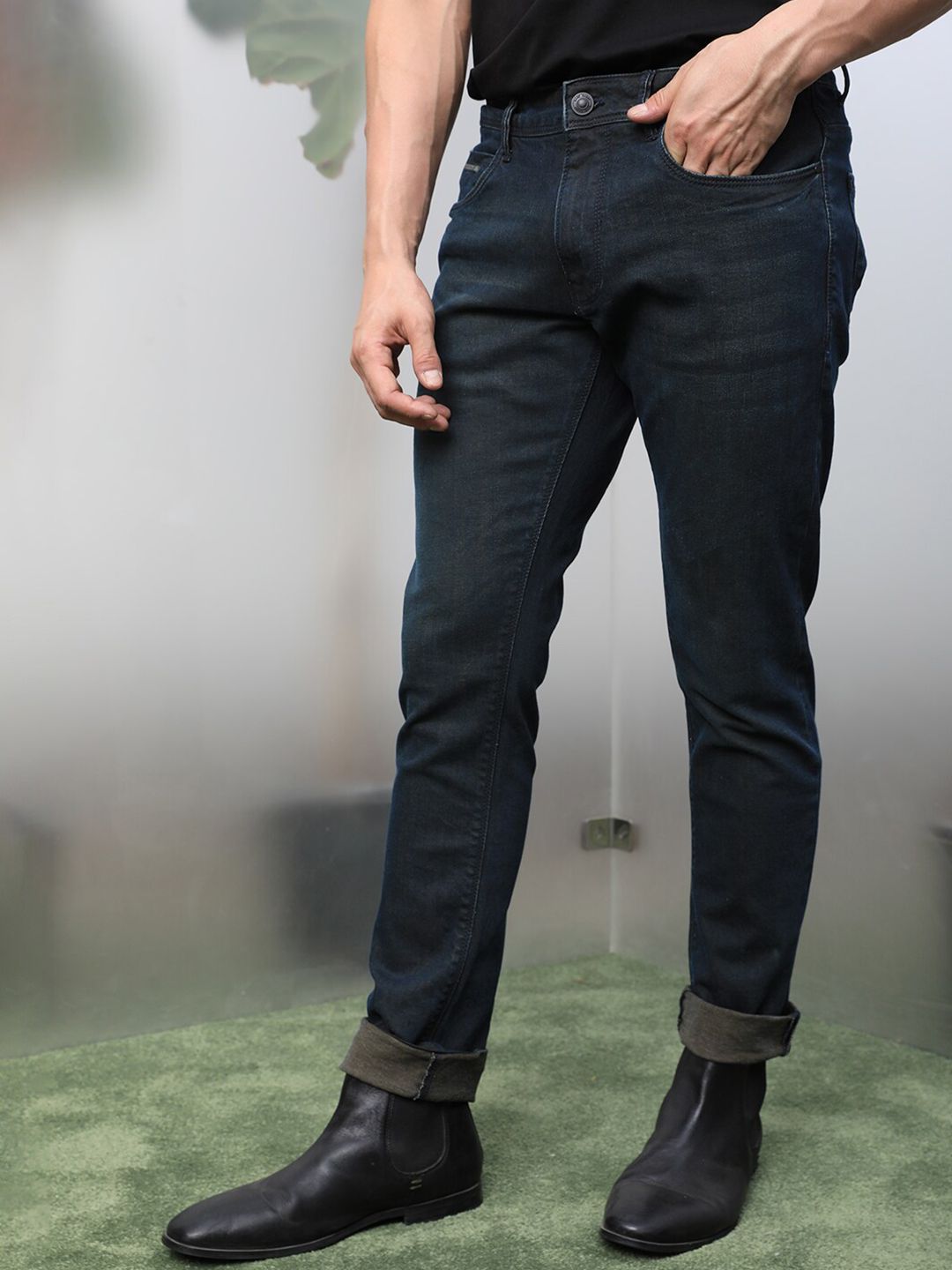 RARE RABBIT Men Genevo Regular Fit Mid-Rise Jeans