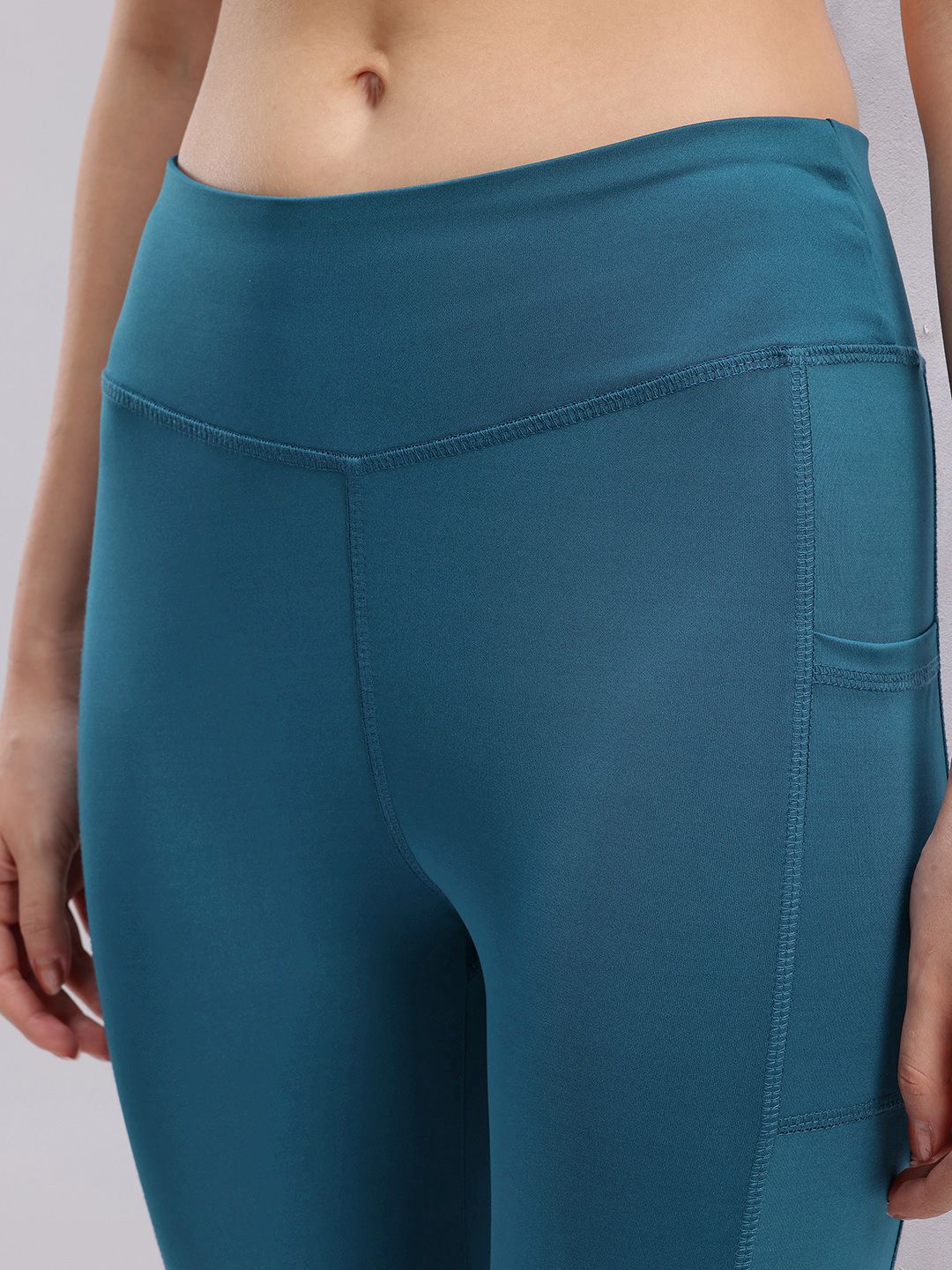 HRX by Hrithik Roshan Women Mid-Rise Rapid-Dry Yoga Tights