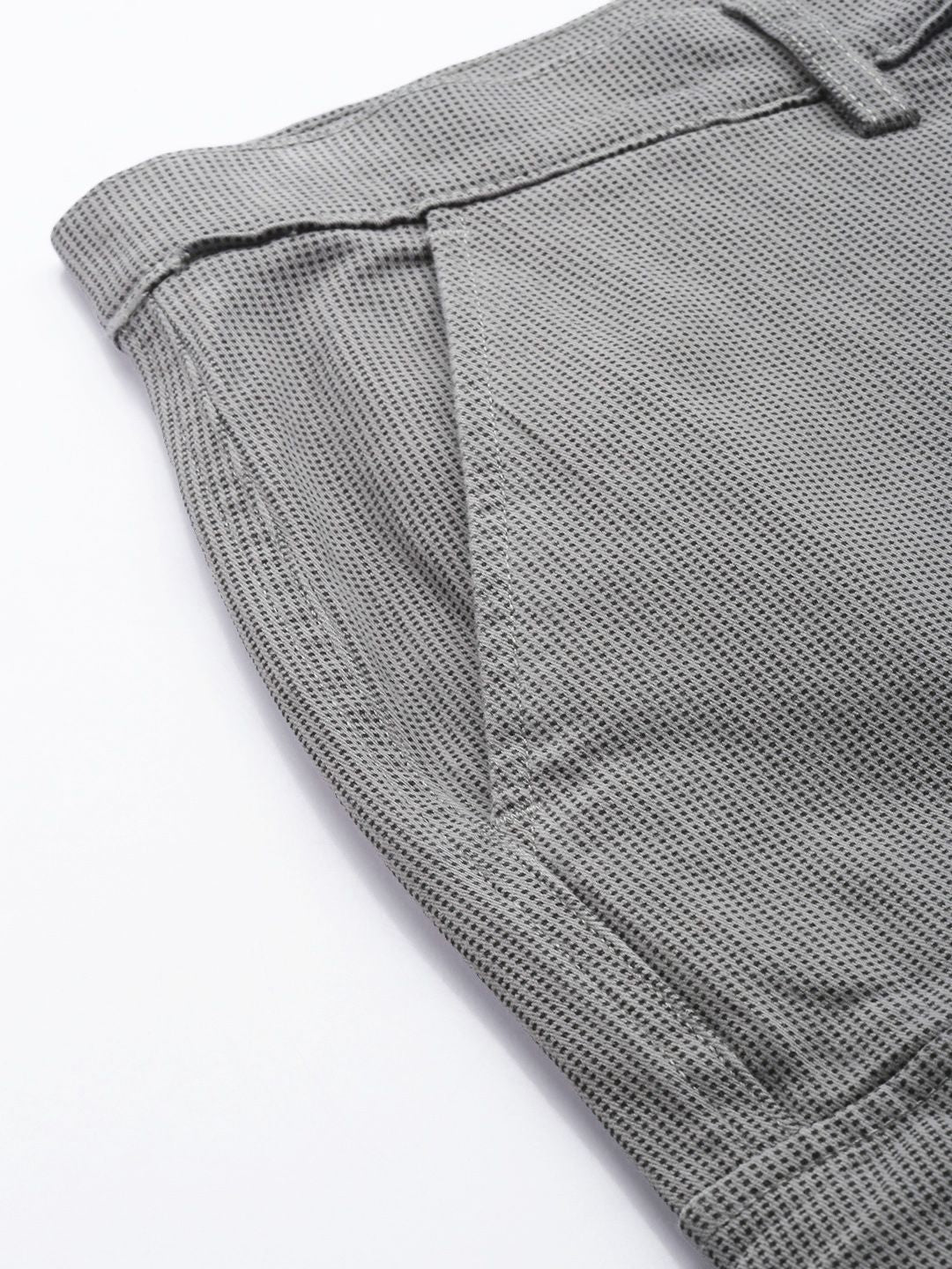 The Indian Garage Co Men Geometric Printed Cargos Trousers