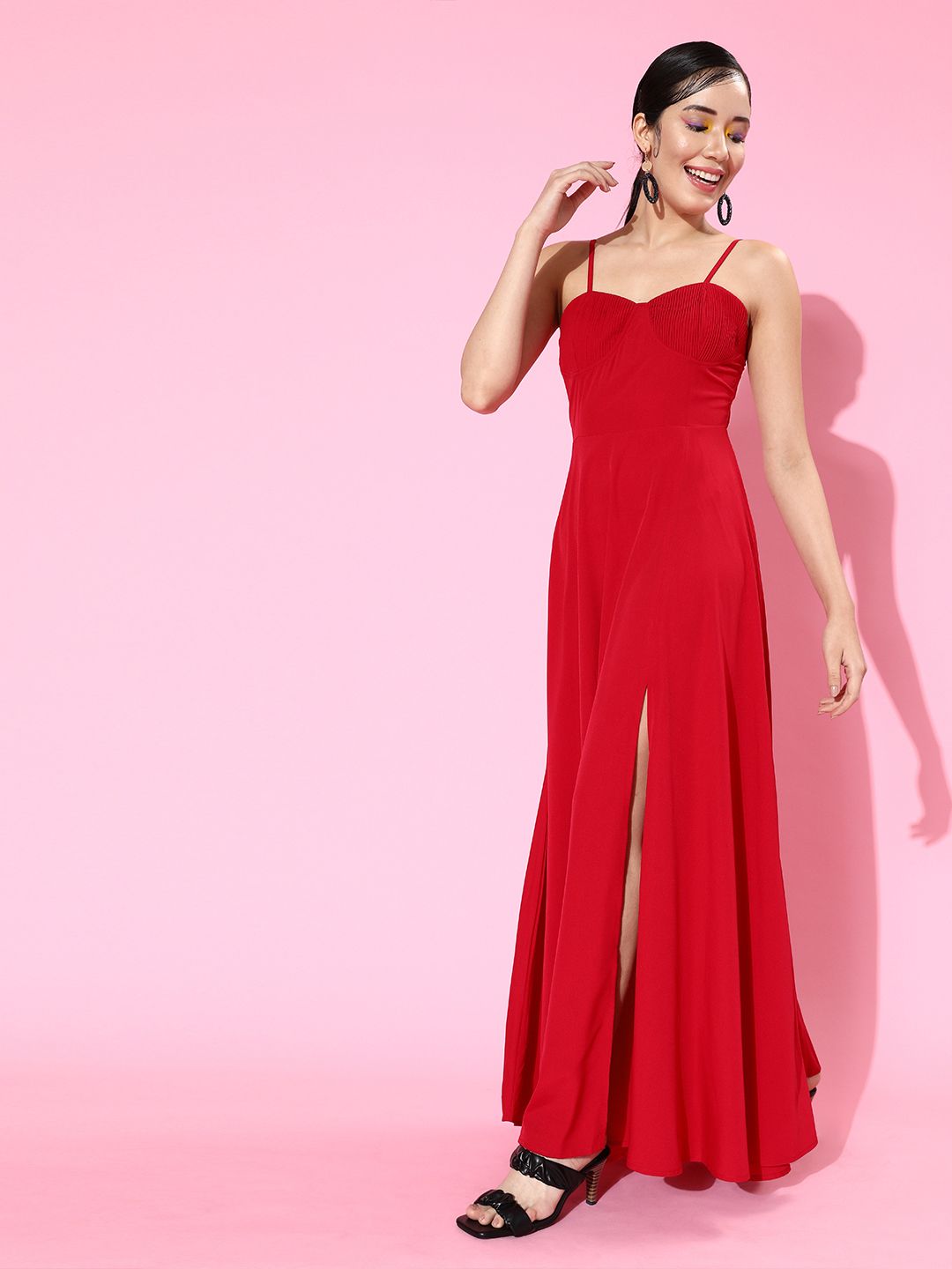 Berrylush Women Beautiful Red Solid Sweetheart Neck Dress