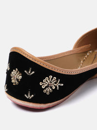House of Pataudi Leather Embellished Ethnic Mojaris